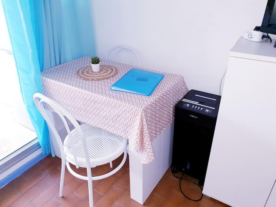 Agreable Studio Cabine - Piscine - Parking - Proche Plage Richelieu 아그 외부 사진